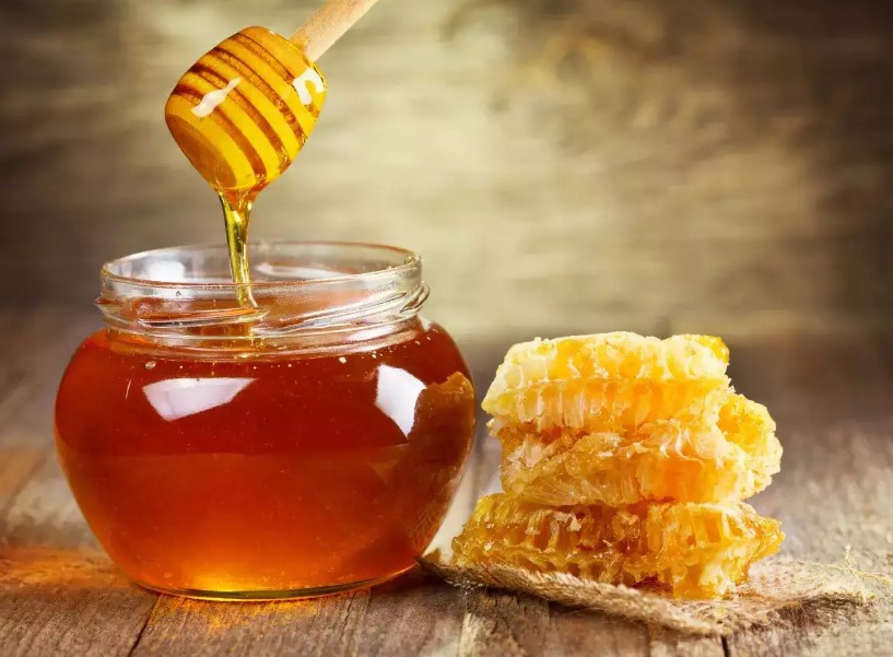 Raw Honey: Nature’s Purest Sweetener with Amazing Health Benefits